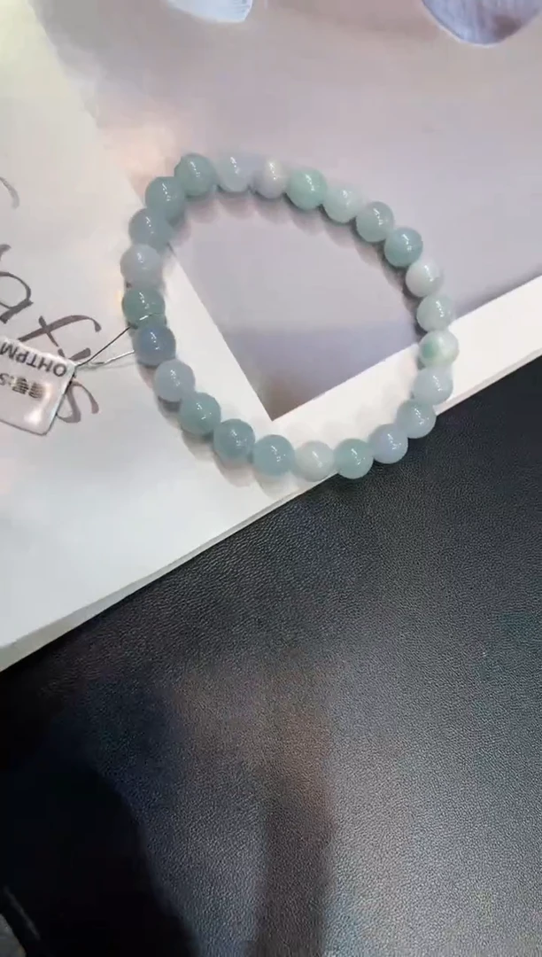 颈饰未镶嵌翡翠手串