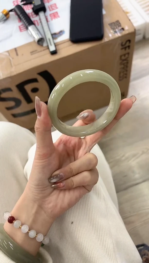 未镶嵌手镯石英质玉60-60D