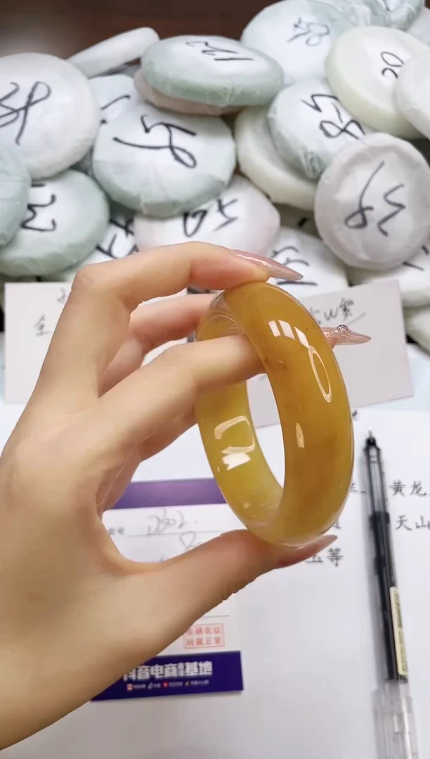 石英质玉手镯未镶嵌302-62