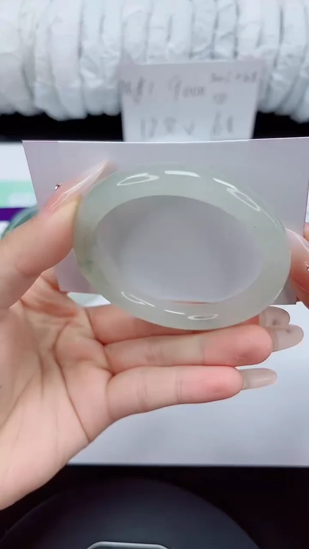 石英质玉手镯未镶嵌31-52/53