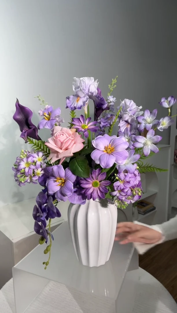 紫色花束+陶瓷花瓶（双11上新福利）