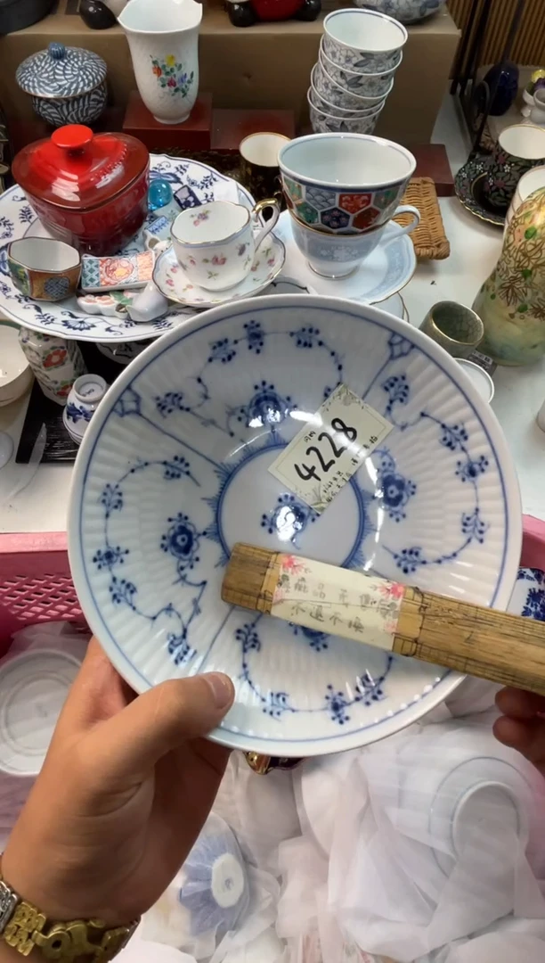 想****配店铺名称 轩轩瓷器 闪购类型 定向 想做个恶毒女