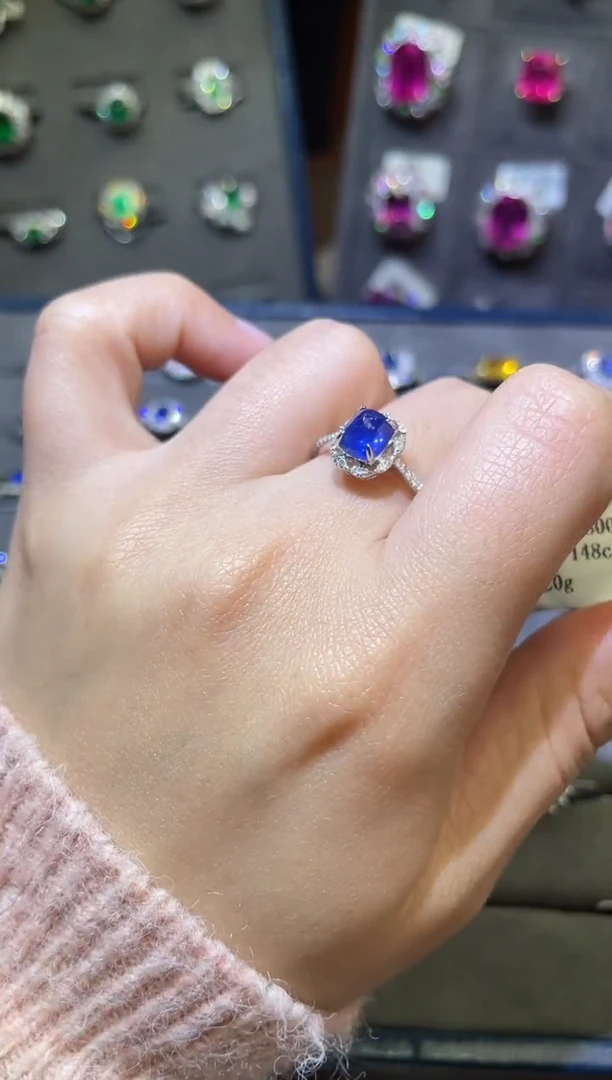 【闪购商品】蓝宝石戒指18K金镶嵌1.68ct