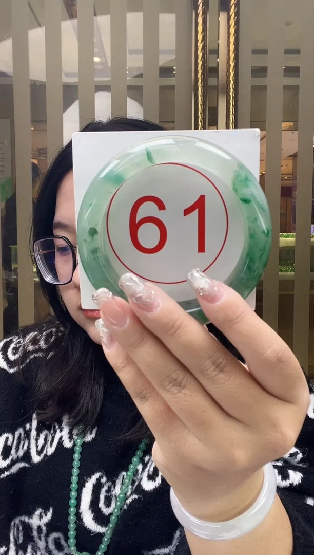 未镶嵌手镯石英质玉30