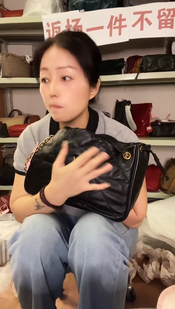 小牛皮（革） 高端订制时尚百搭女士手提 腋下斜跨包包