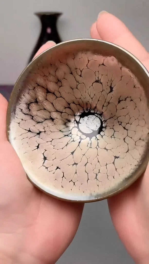 【闪购商品】茶盏春申阁福利1只，微微瑕斗金