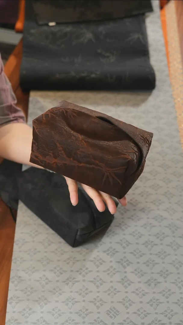 纸巾盒..............