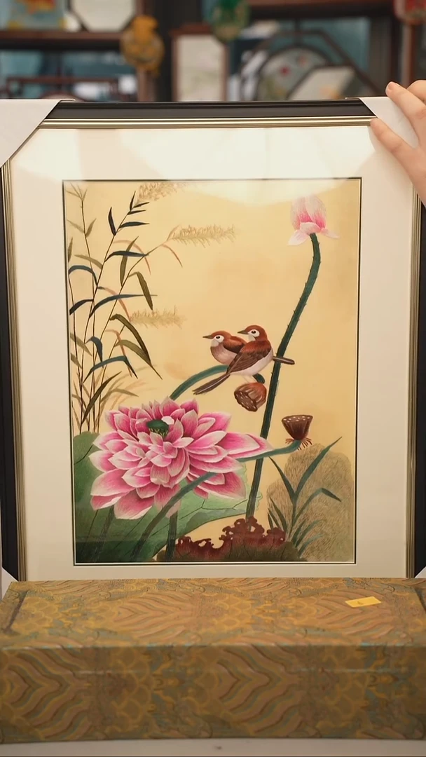 扇子苏绣挂画 尺寸43乘54