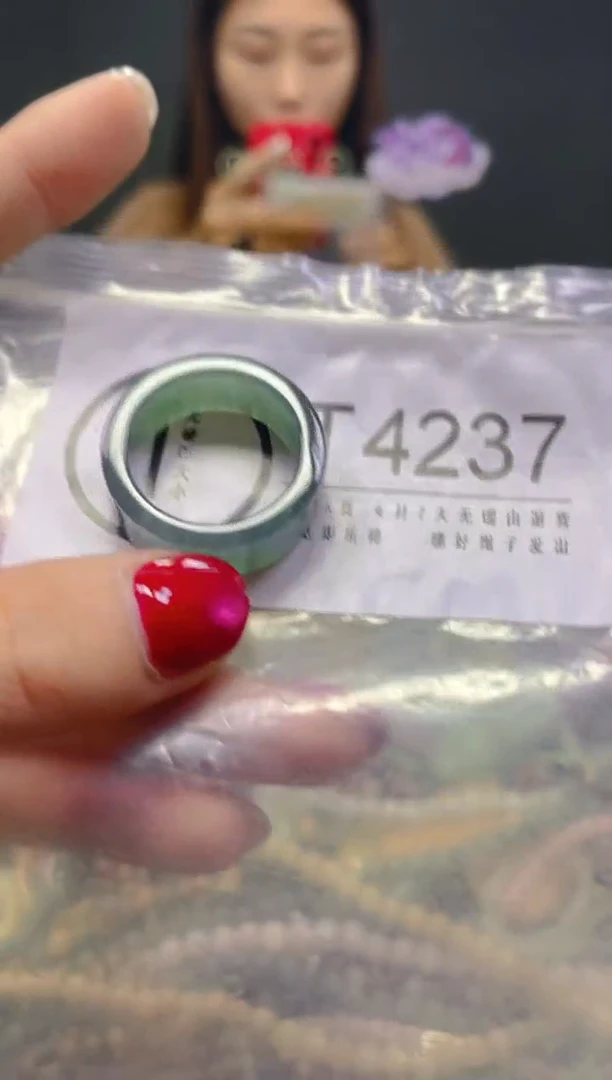 颈饰未镶嵌翡翠20.7MM/T/翡翠A货，一件也是批发价