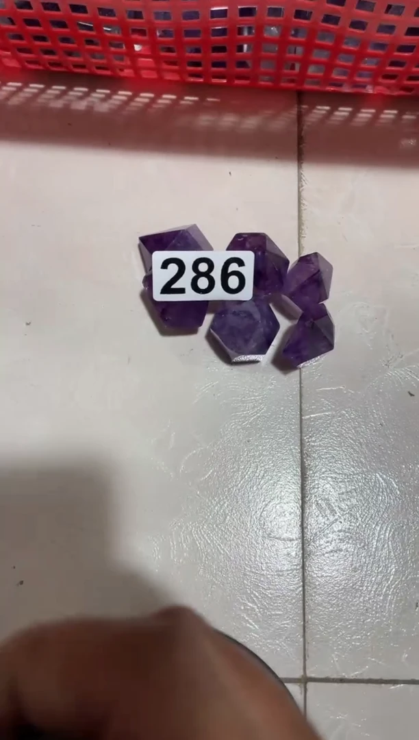 未镶嵌水晶大型摆件（非配饰）紫水晶柱子多样性发其一286