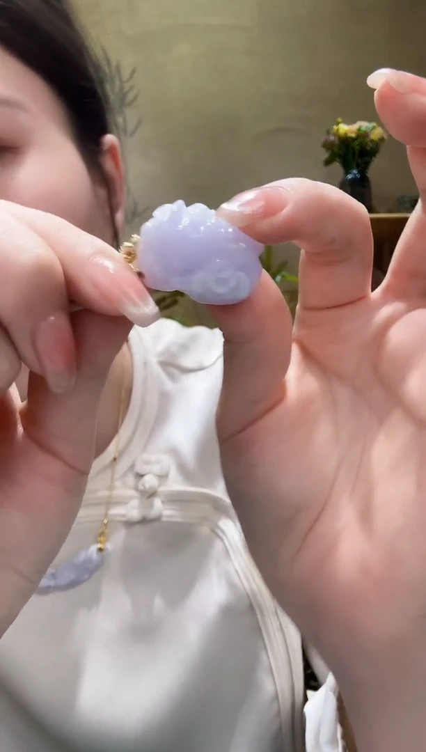 翡翠未镶嵌颈饰吊坠