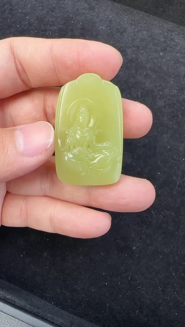 颈饰未镶嵌和田玉黄口观音