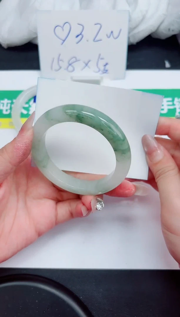 石英质玉手镯未镶嵌192-55.4