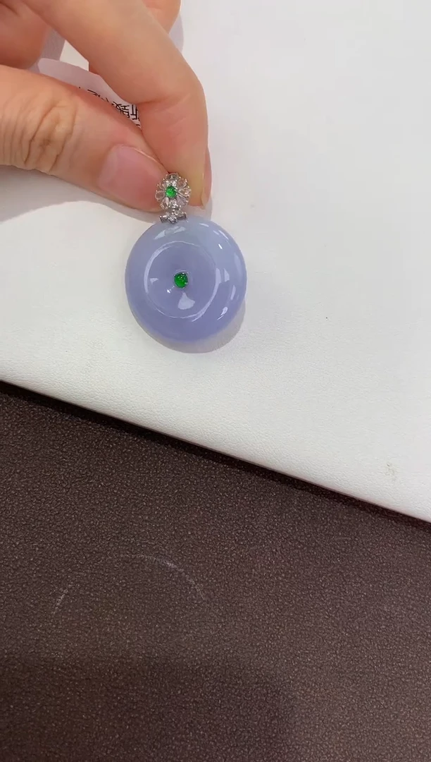 翡翠18K金镶嵌颈饰天然缅甸a货翡翠
