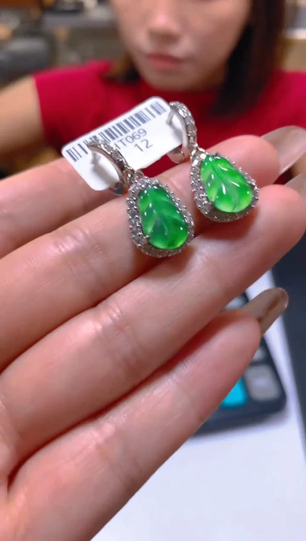 未镶嵌翡翠耳饰多样性发一