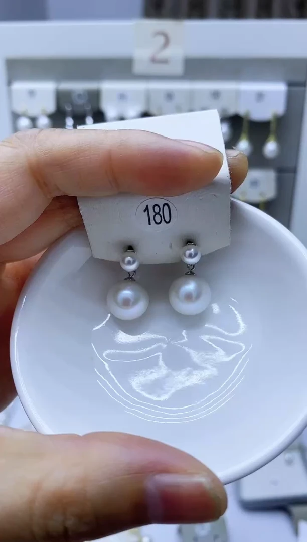 银S925镶嵌淡水珍珠耳饰180