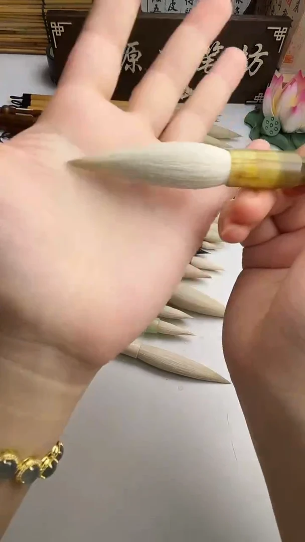 出峰5.5口径1.1老羊毫仿牛角斗绿色实木杆1支