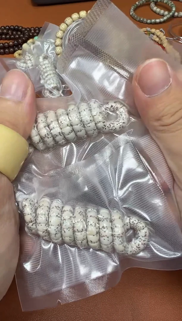 星月菩提手串原白大肠6mm