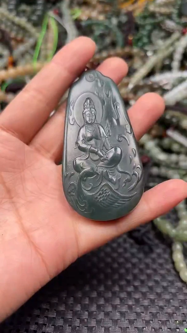 颈饰未镶嵌和田玉1