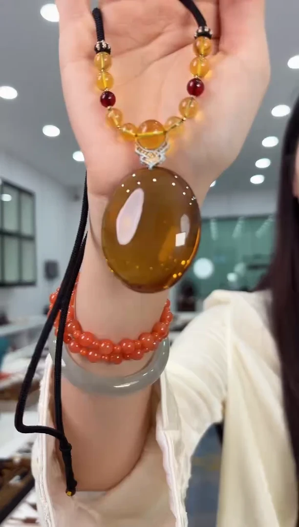 琥珀颈饰未镶嵌0103088