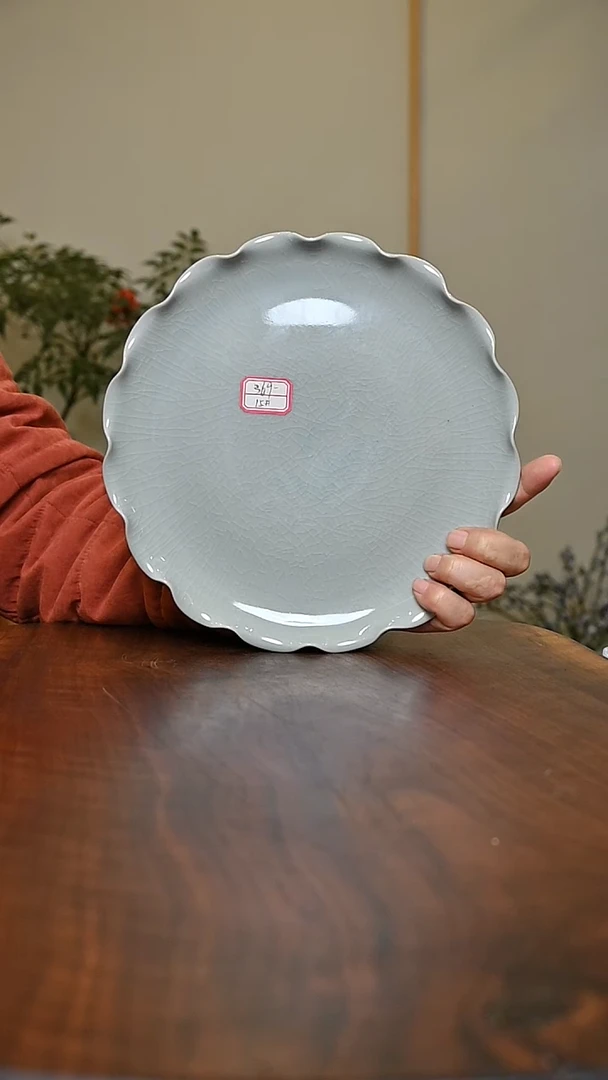 15#粉青釉 手拉盘 微瑕 朱家汝窑款