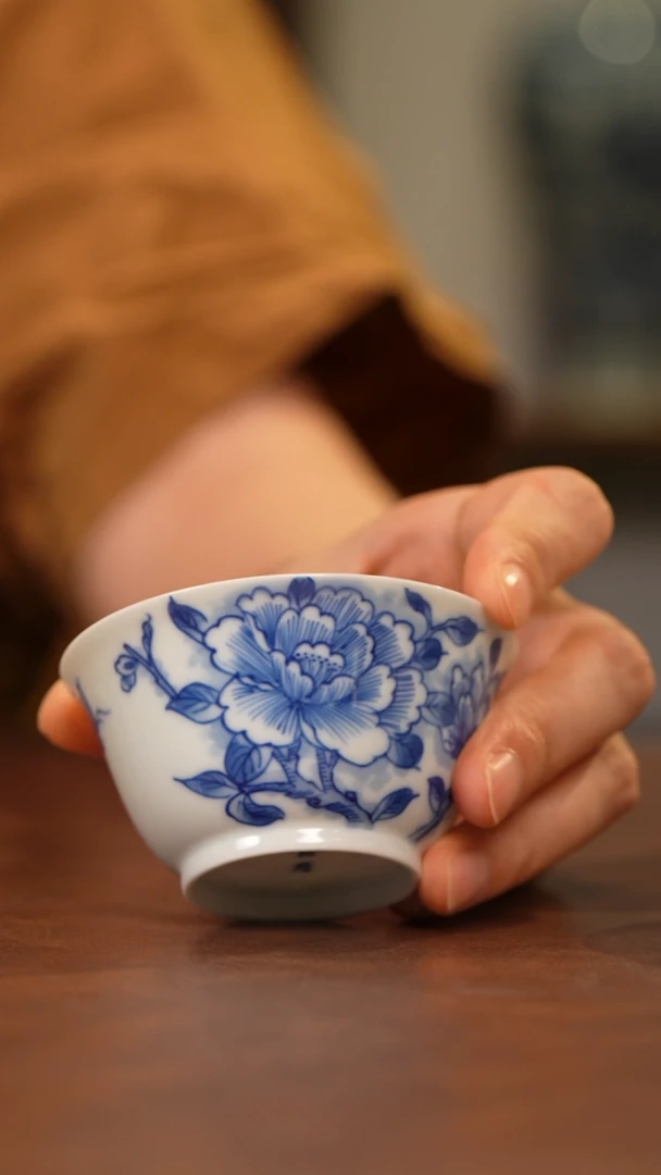 景德镇青花主人杯