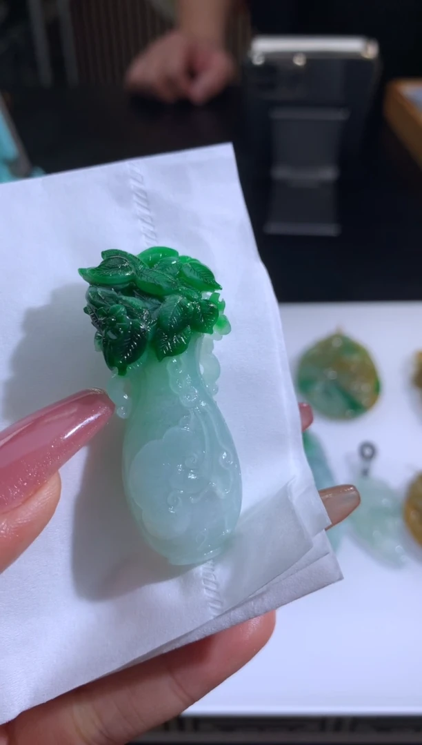 未镶嵌定制翡翠雷*翡翠