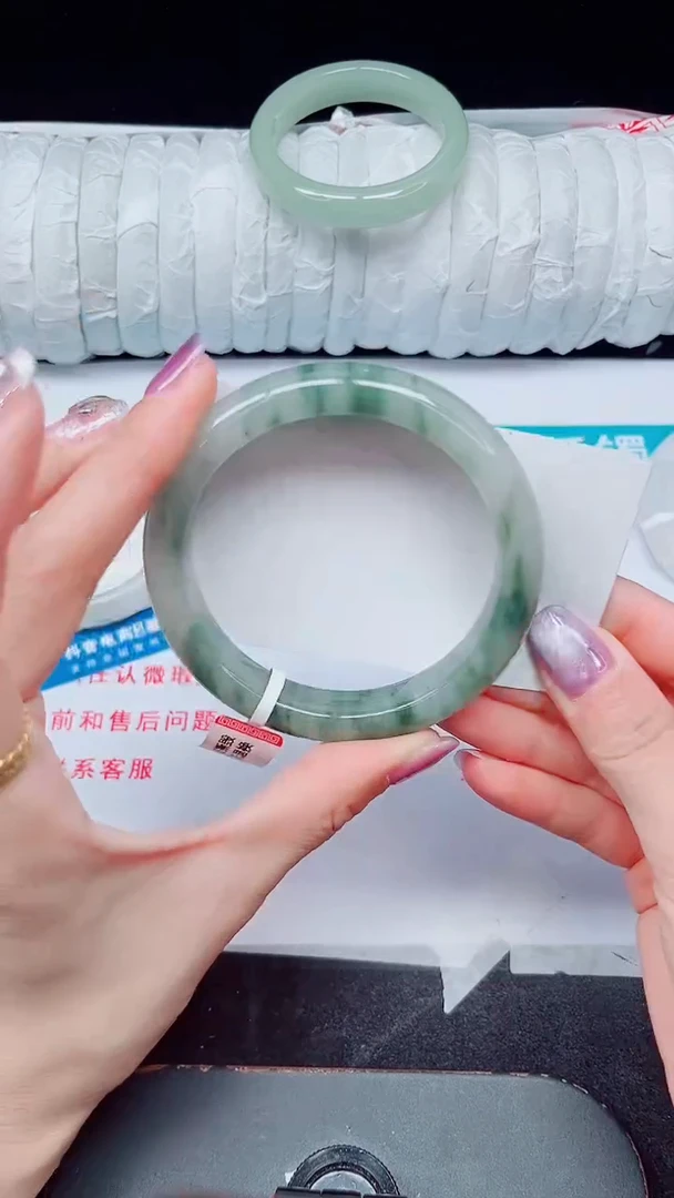 未镶嵌手镯石英质玉231-60/61