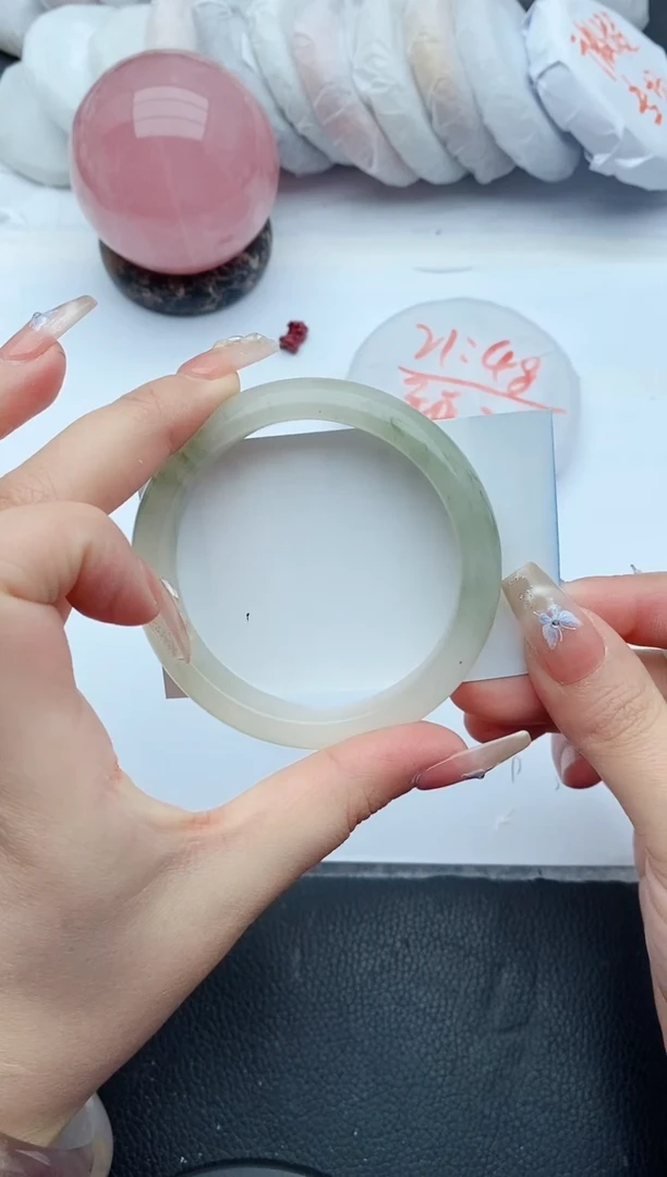 【闪购商品】石英质玉手镯未镶嵌F143+58/59