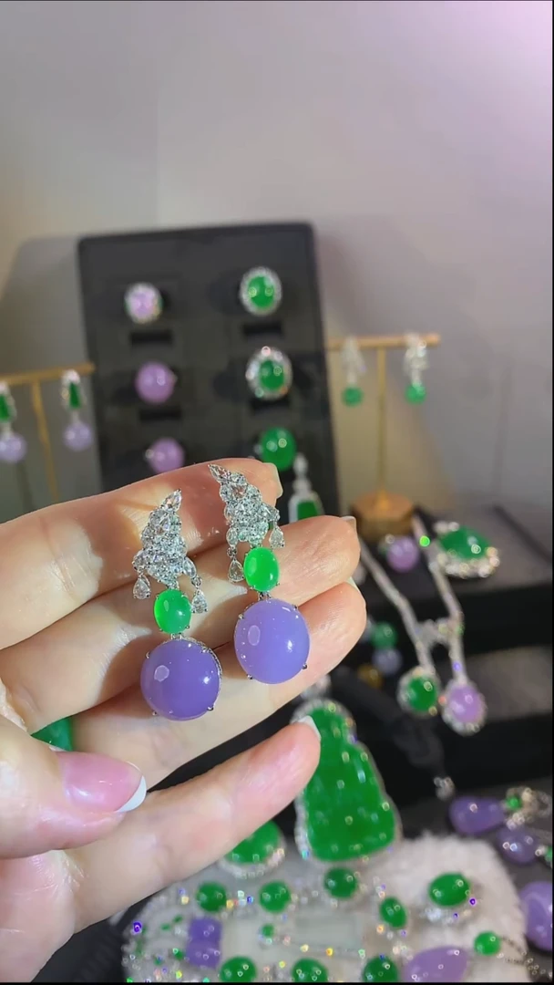 未镶嵌挂件翡翠耳饰