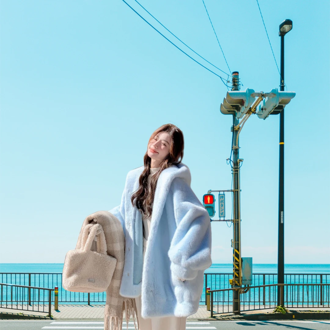 女款秋冬加绒短外套冬季蓝色连帽外套毛毛衣新款时尚洋气百搭女装