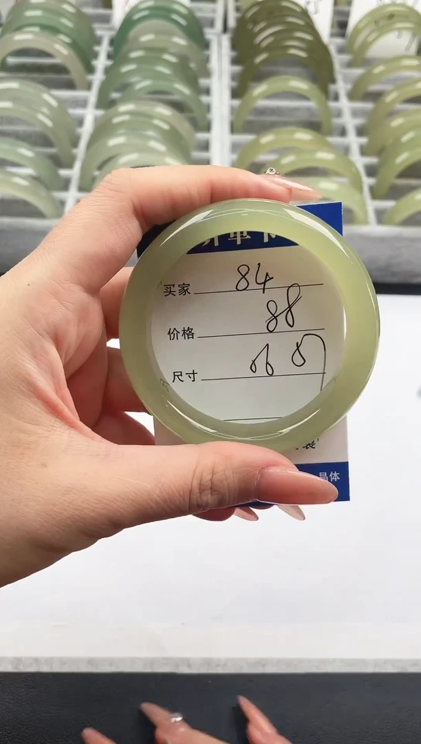 未镶嵌手镯石英质玉葡萄肉