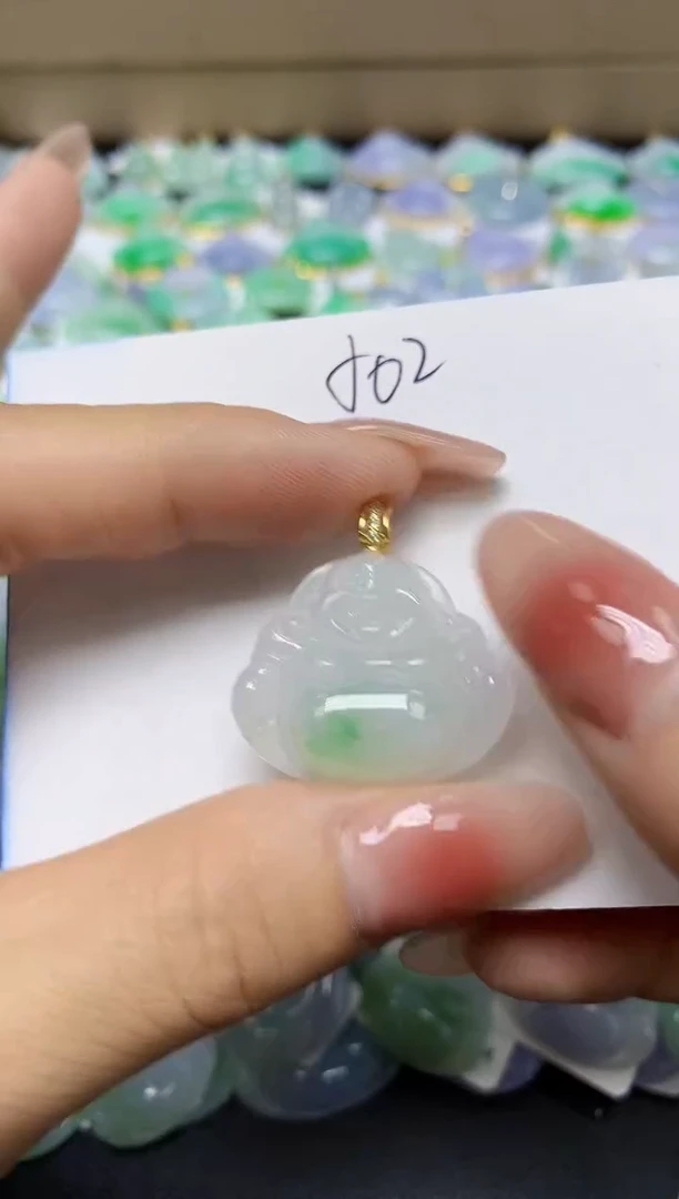 翡翠未镶嵌颈饰 天然缅甸翡翠A货