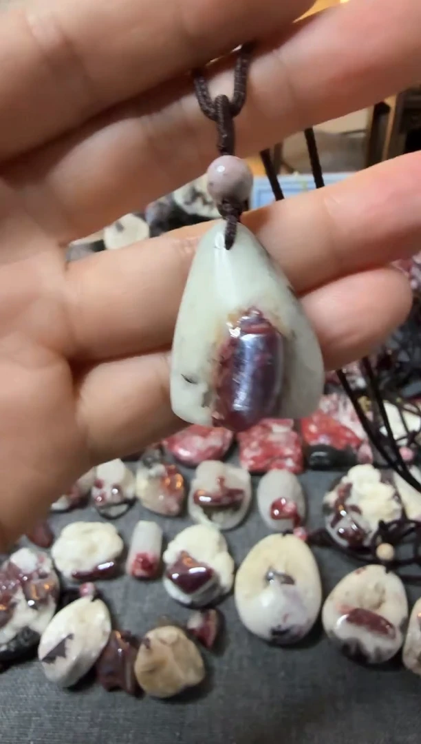 【闪购商品】天然辰砂大晶砂随行吊坠1