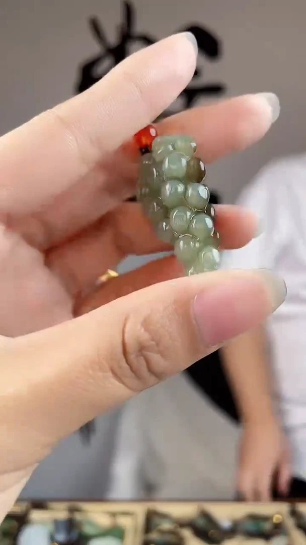 和田玉未镶嵌颈饰多样性发货，拍一发一