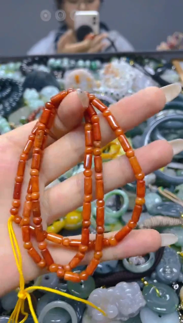 颈饰未镶嵌翡翠4MM/ U /翡翠A货，一件也是批发价