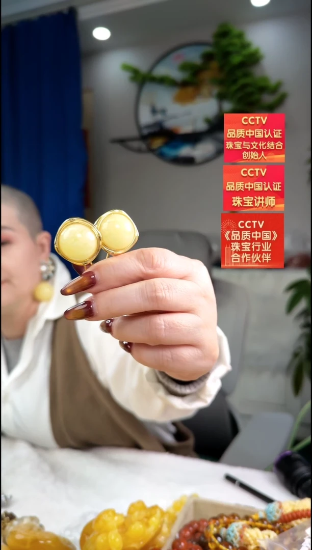 【闪购商品】琥珀耳饰银S925镶嵌耳环