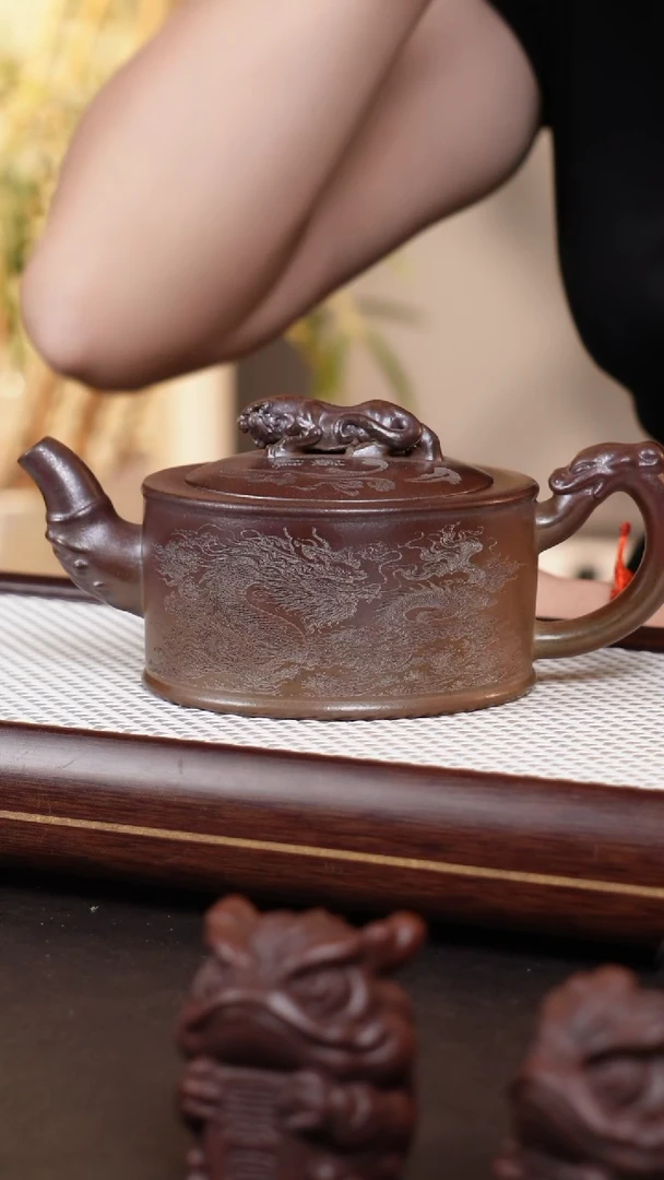 茶壶紫砂卧虎藏龙