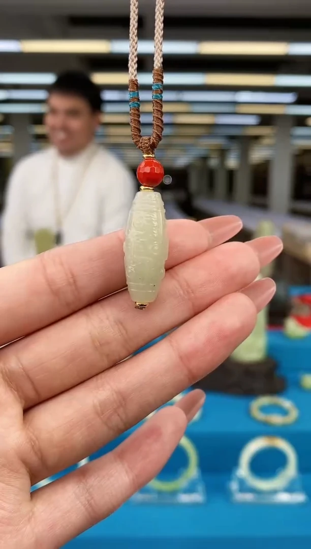 未镶嵌和田玉挂件闪购白玉九眼25mm