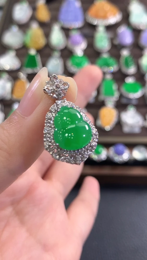 吊坠(不含链)18K金镶嵌翡翠g58