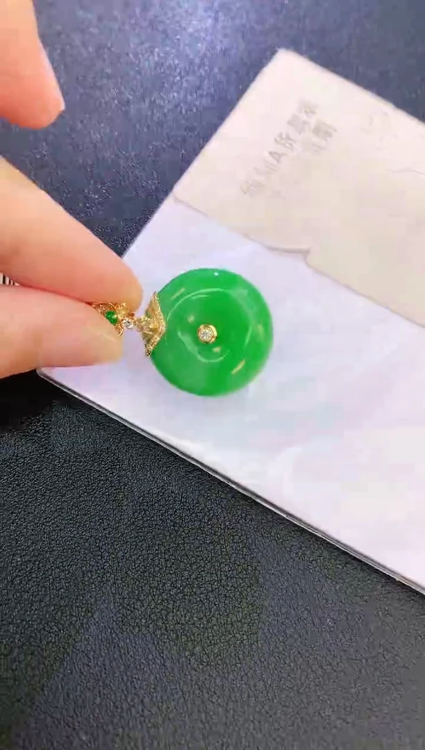 翡翠18K金镶嵌颈饰赠礼盒证书 麦麦