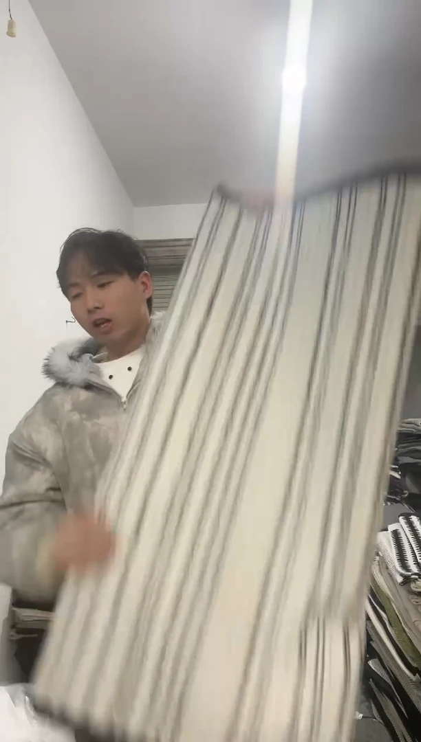 雪尼尔90*120    黑白条纹