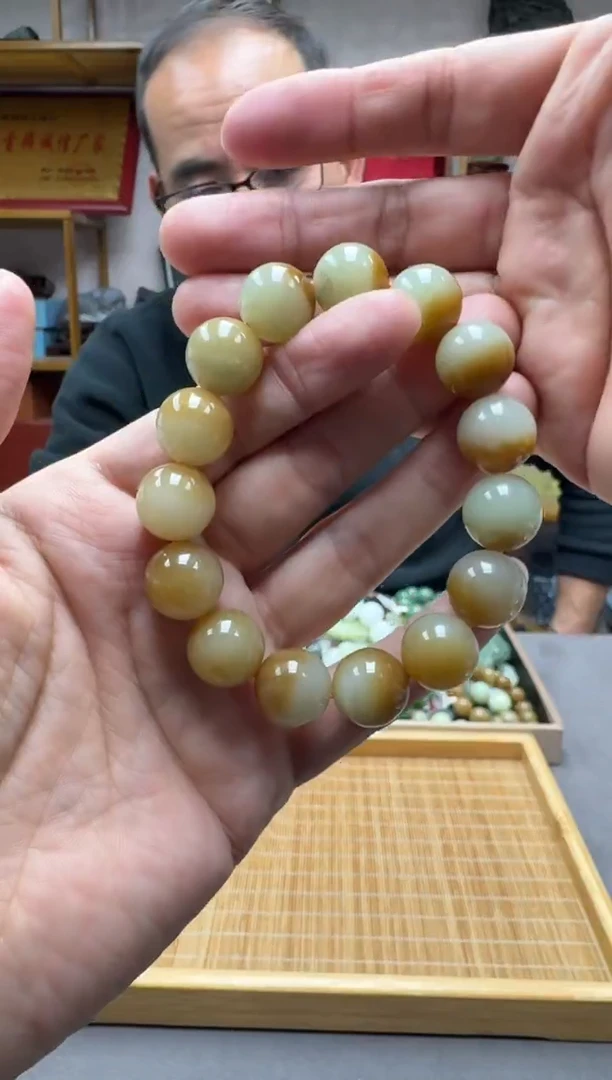 未镶嵌手链和田玉14且末糖白