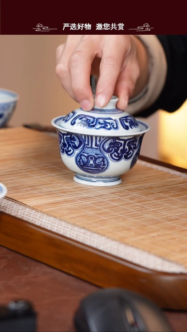 手工手绘青花盖碗