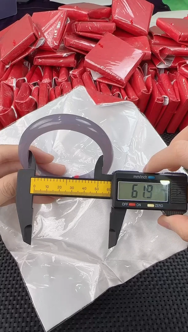 未镶嵌手镯石英质玉手镯圈口62