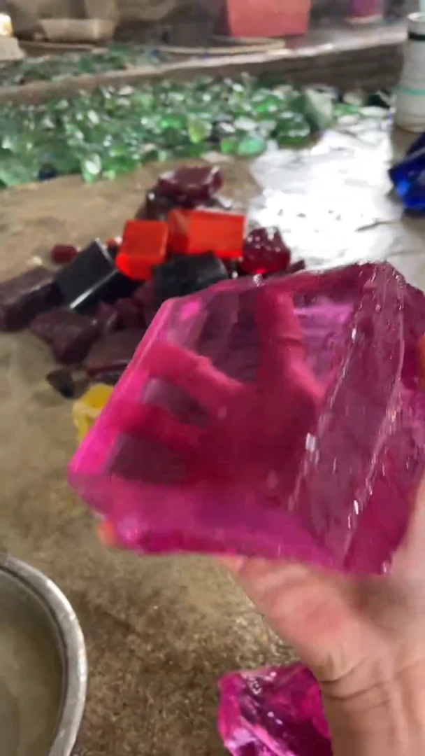 新疆五彩石原石摆件