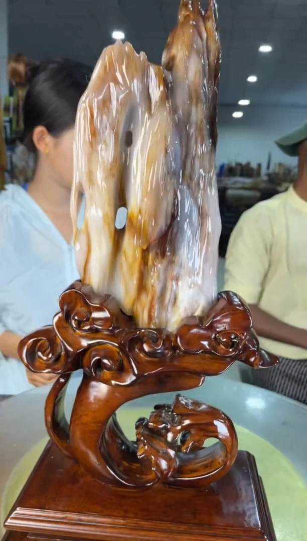 未镶嵌摆件硅化玉40