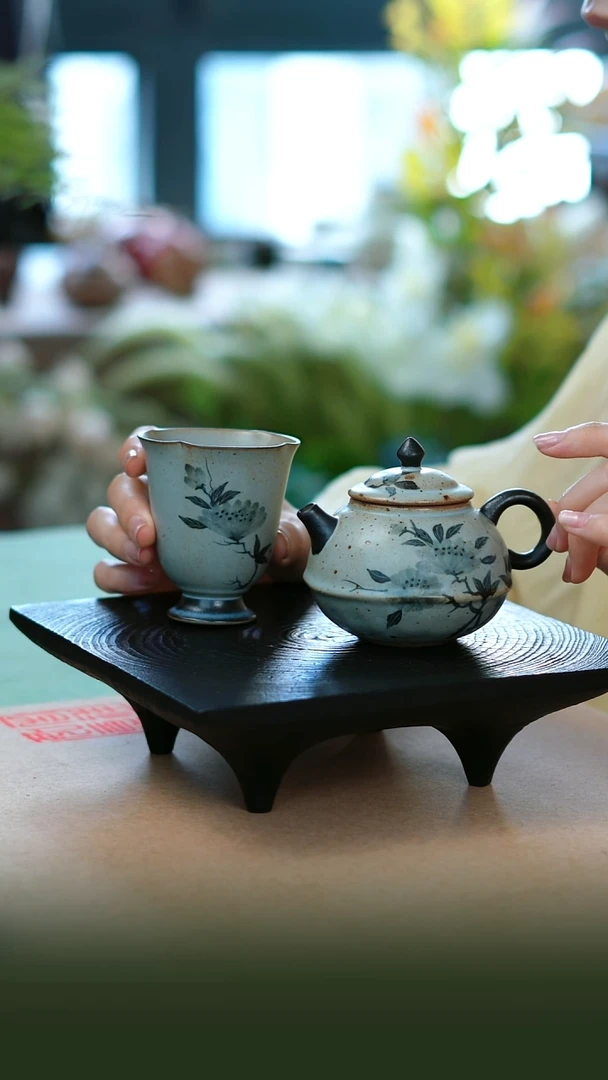 瓷片一壶一闻香杯