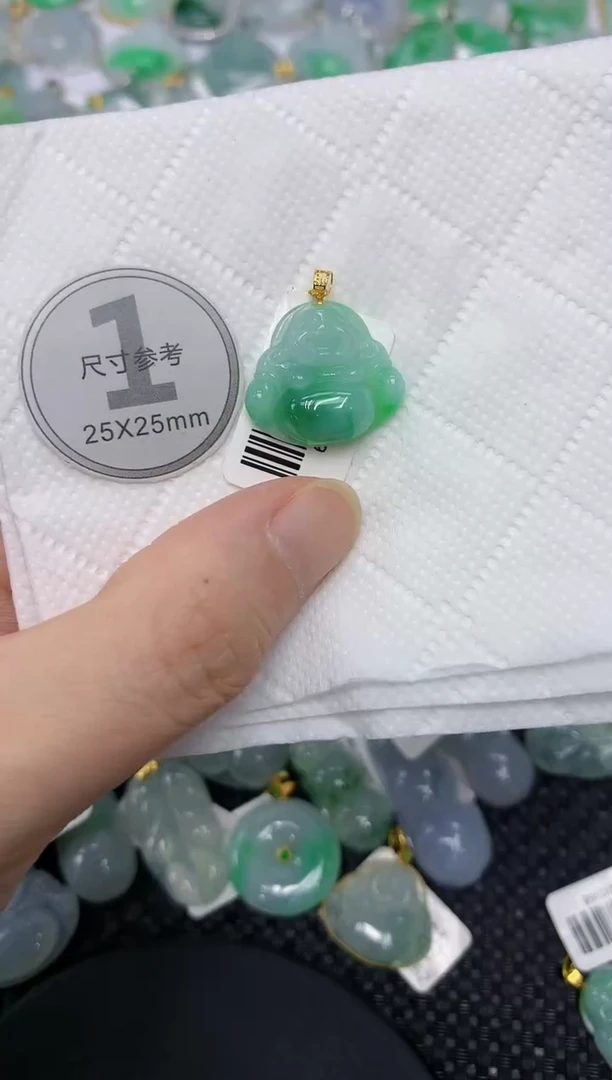 翡翠18K金镶嵌颈饰11111111