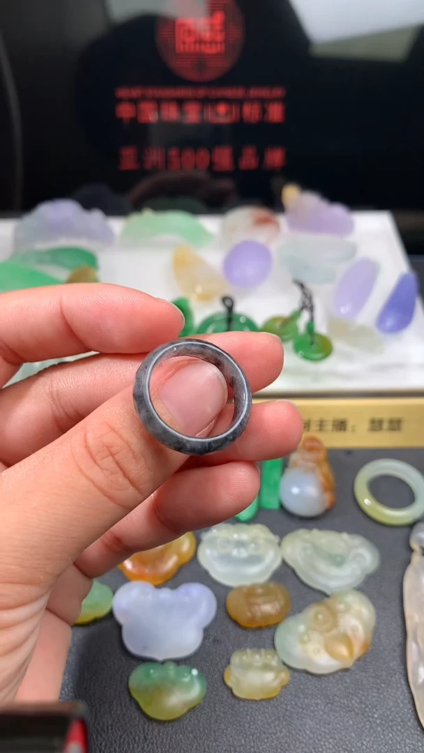 定制翡翠未镶嵌